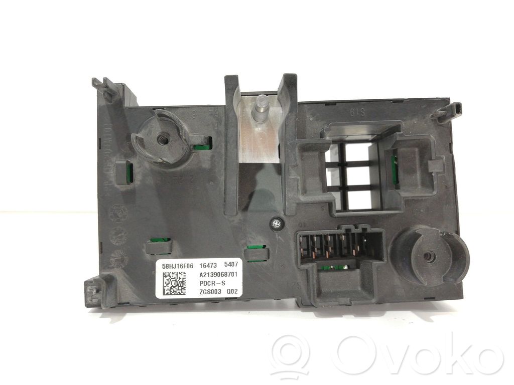 Mercedes-Benz E W213 Fuse module 