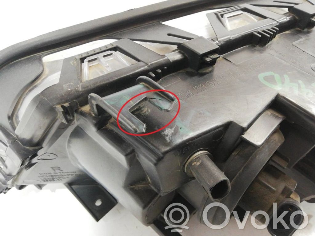 BMW 3 E46 Headlight/headlamp 