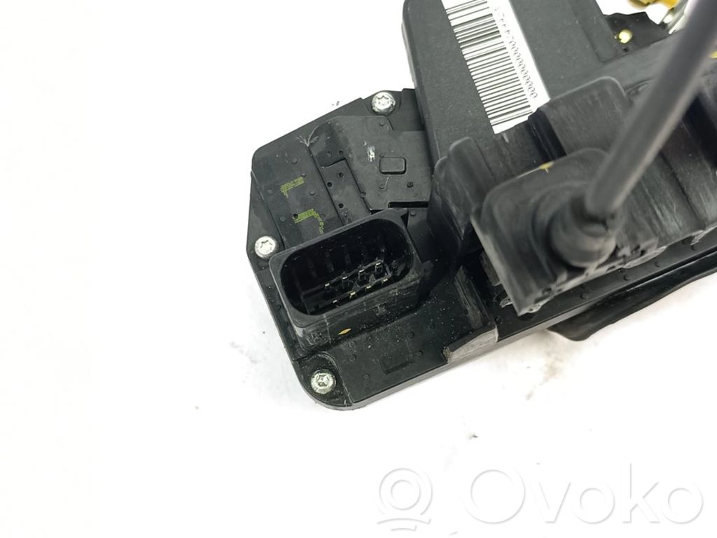 Chevrolet Captiva Etuoven lukko 