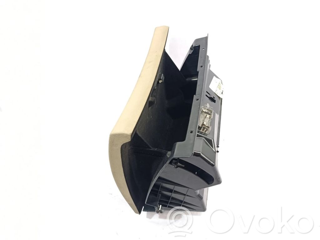 BMW X5 E53 Glove box 