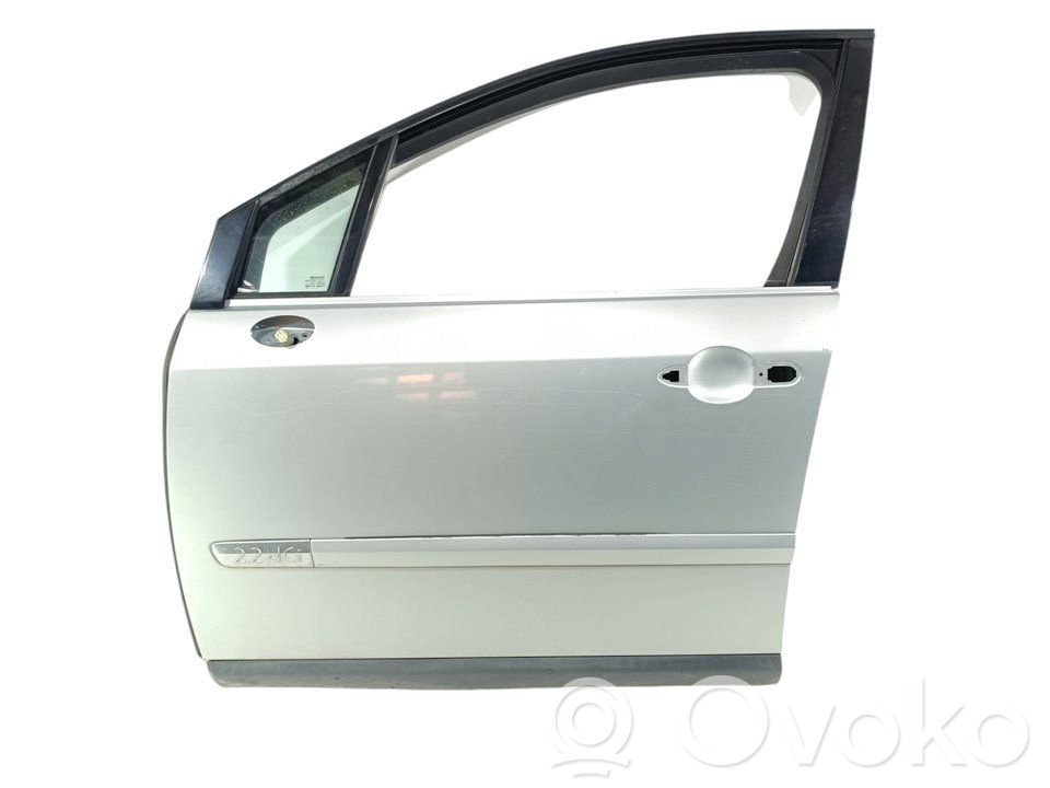 Puerta delantera   7751472358