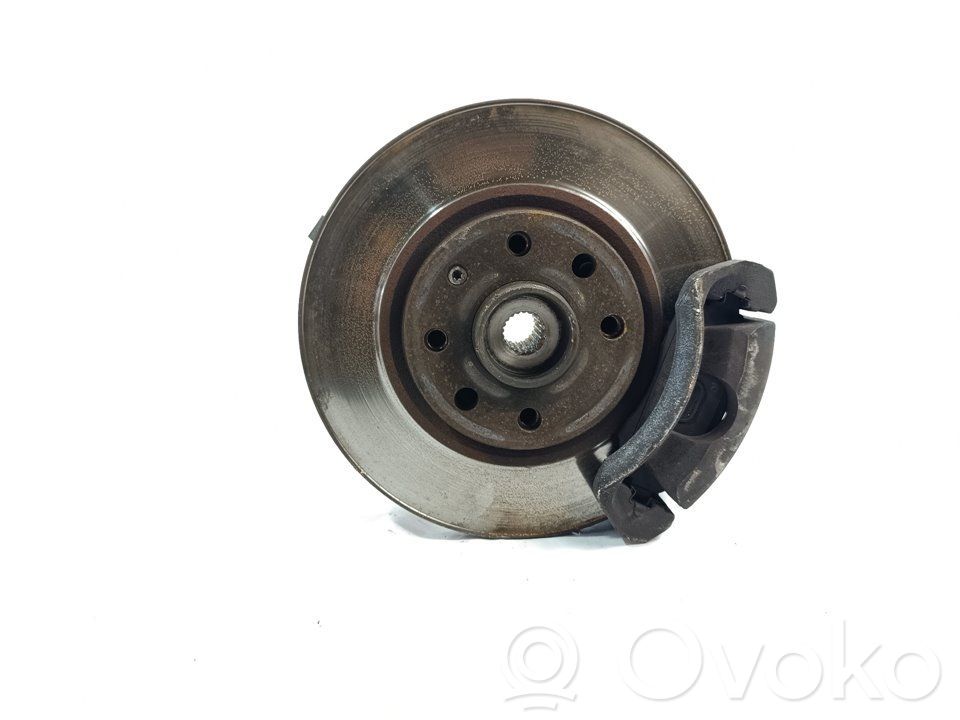 Opel Corsa C Zwrotnica koła przedniego 