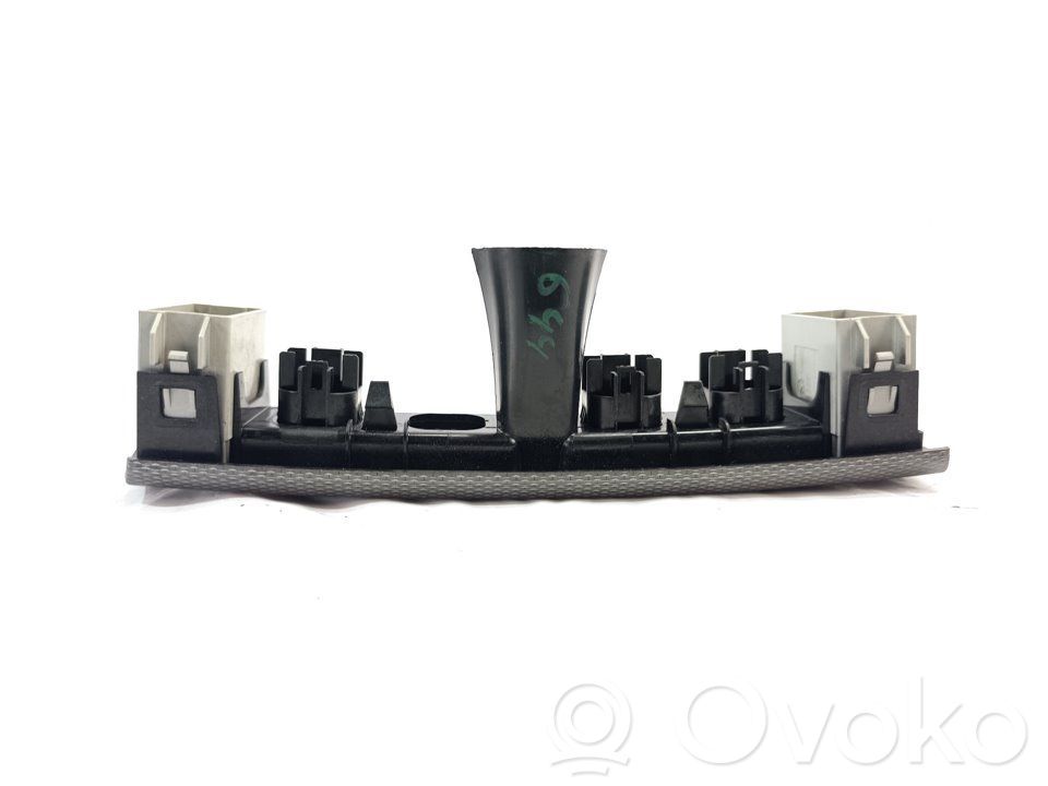 Muotolista   8M5113D734A