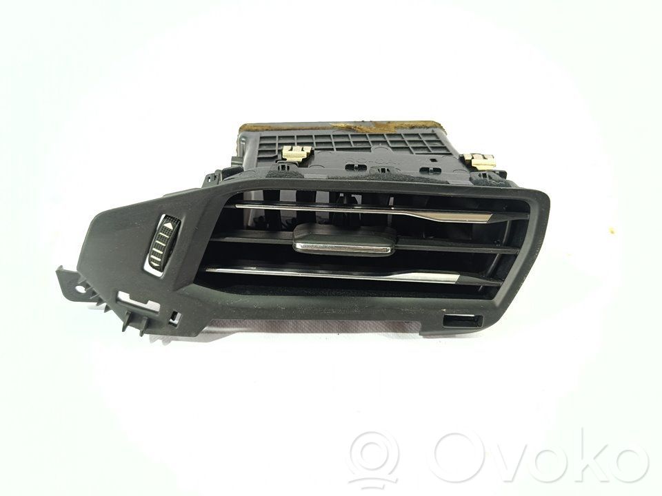 Ford Focus Centrinės oro grotelės 