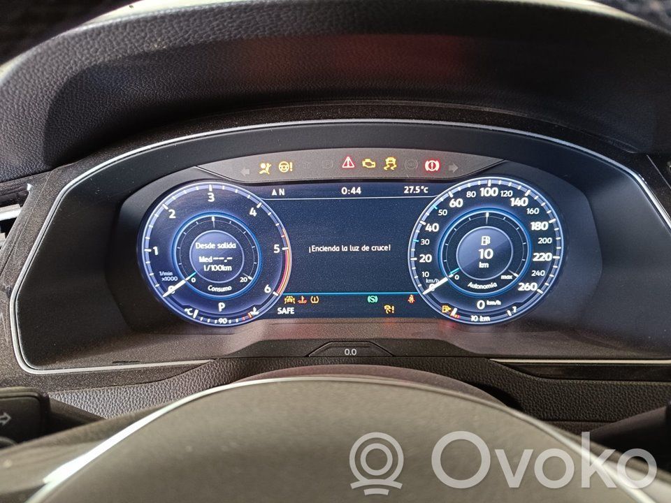 Volkswagen PASSAT B8 Licznik / Prędkościomierz 