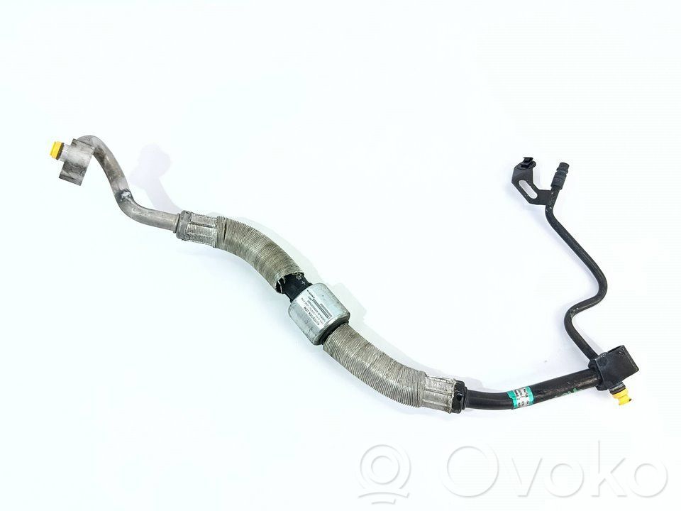 BMW 3 E46 Ilmastointilaitteen putki (A/C) 