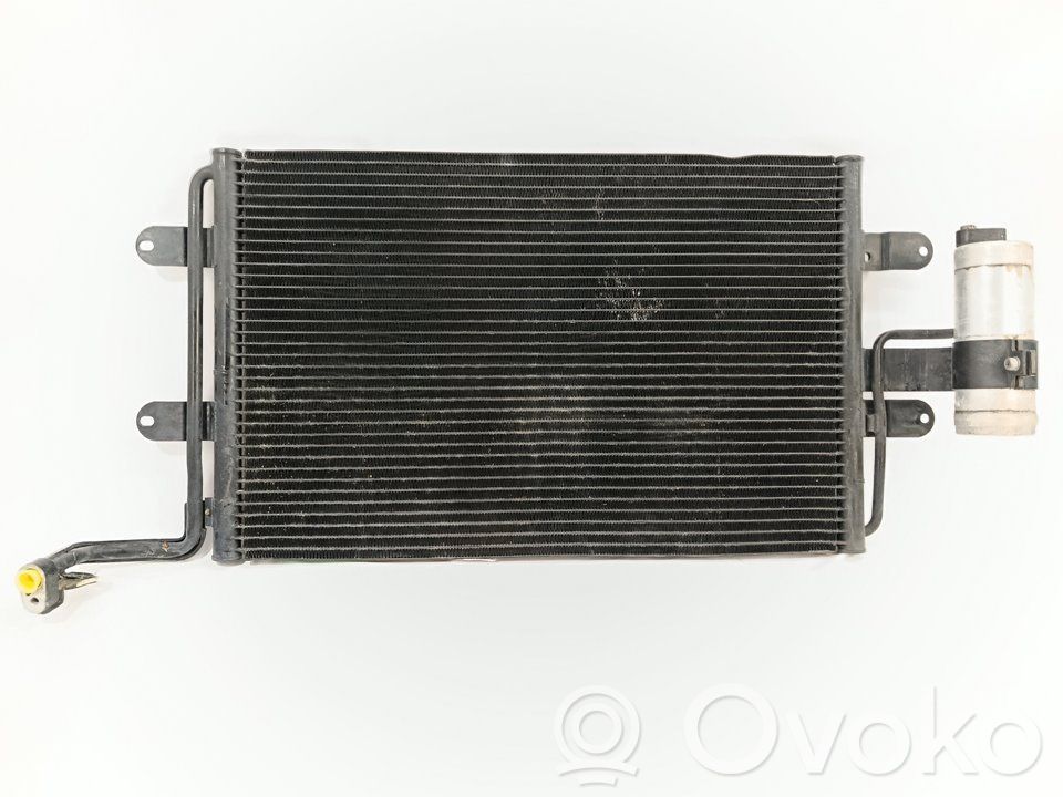 Volkswagen Golf IV Skraplacz / Chłodnica klimatyzacji 