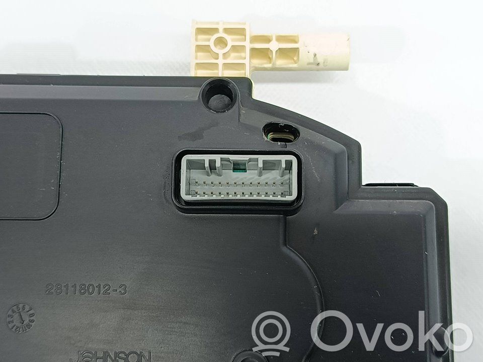 Renault Kangoo II Geschwindigkeitsmesser Cockpit 