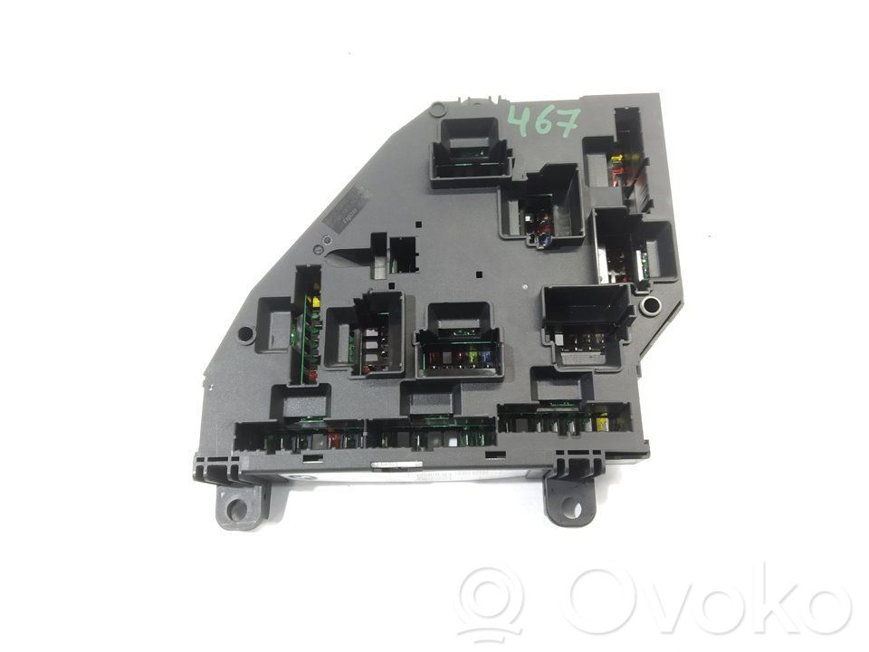 BMW 5 F10 F11 Fuse module 