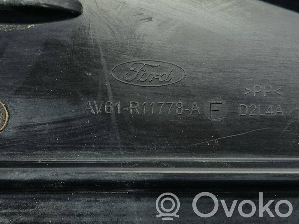 Engine splash shield/under tray   AV61R11778A