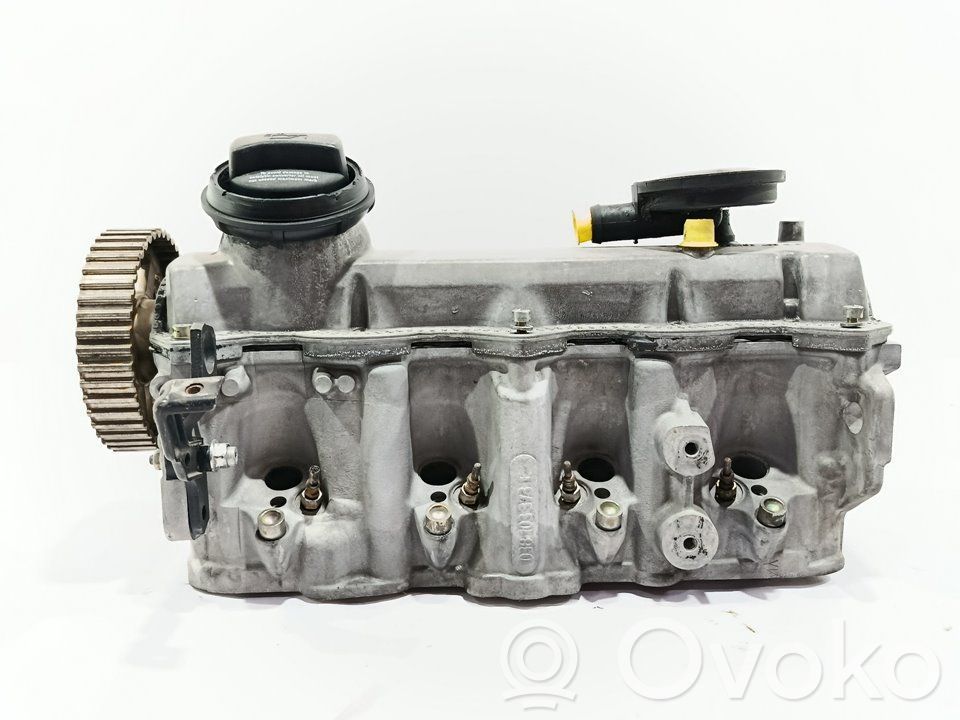 Volkswagen Golf IV Engine head 