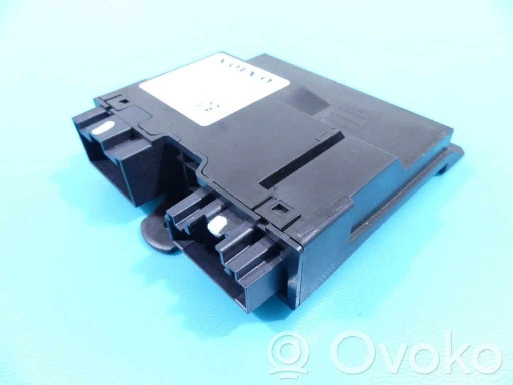 Volvo S90, V90 Central body control module 