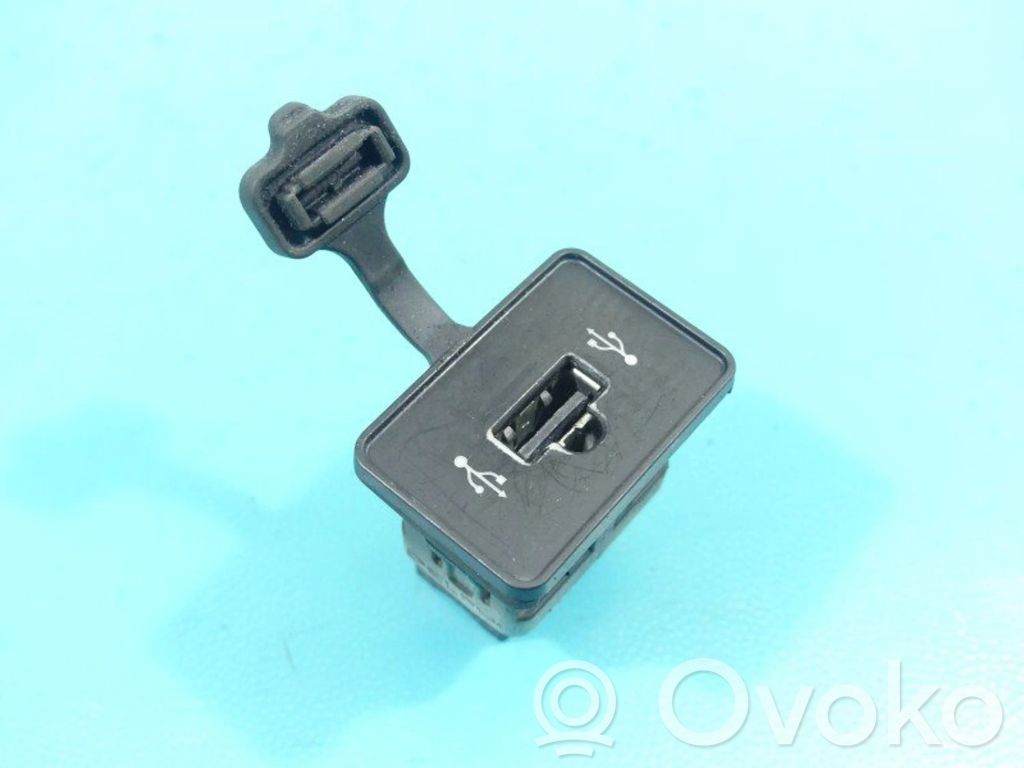 Alfa Romeo 159 Enchufe conector USB 