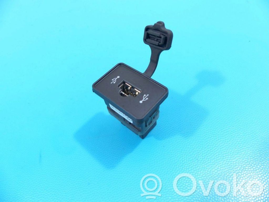 Alfa Romeo 159 Enchufe conector USB 
