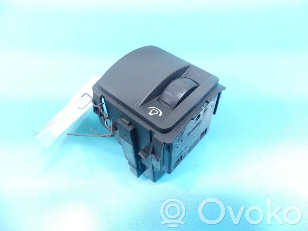 Renault Latitude (L70) Interruptor de control del asiento 
