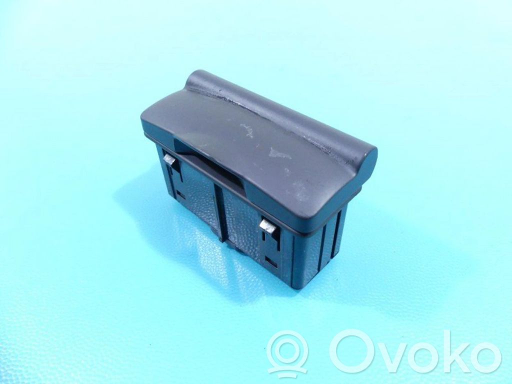 Renault Megane III Enchufe conector USB 