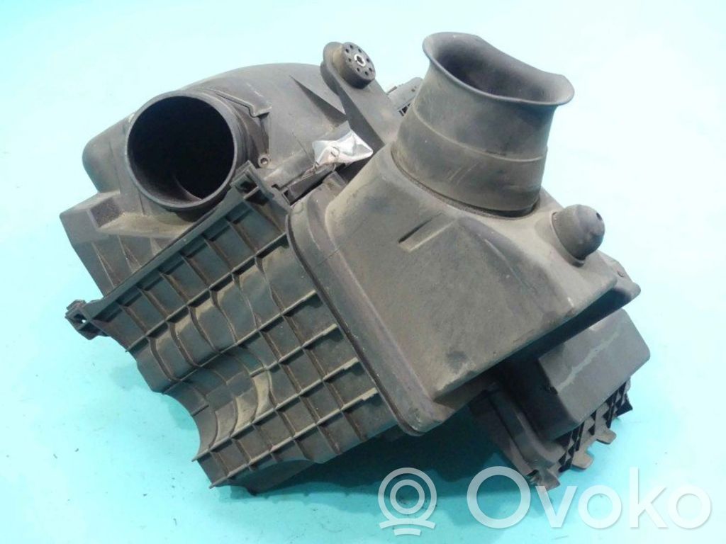 BMW 7 E65 E66 Air filter box 