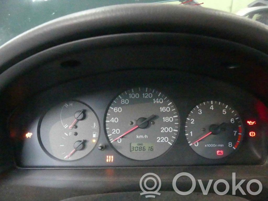 Mazda 323 F Speedometer (instrument cluster) 