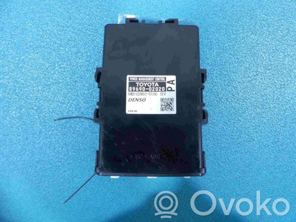 Toyota Corolla E140 E150 Central body control module 