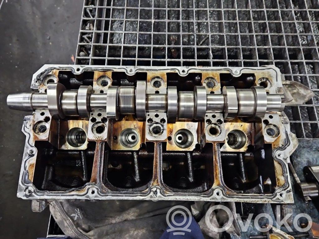 Engine head   IMPRK1390943