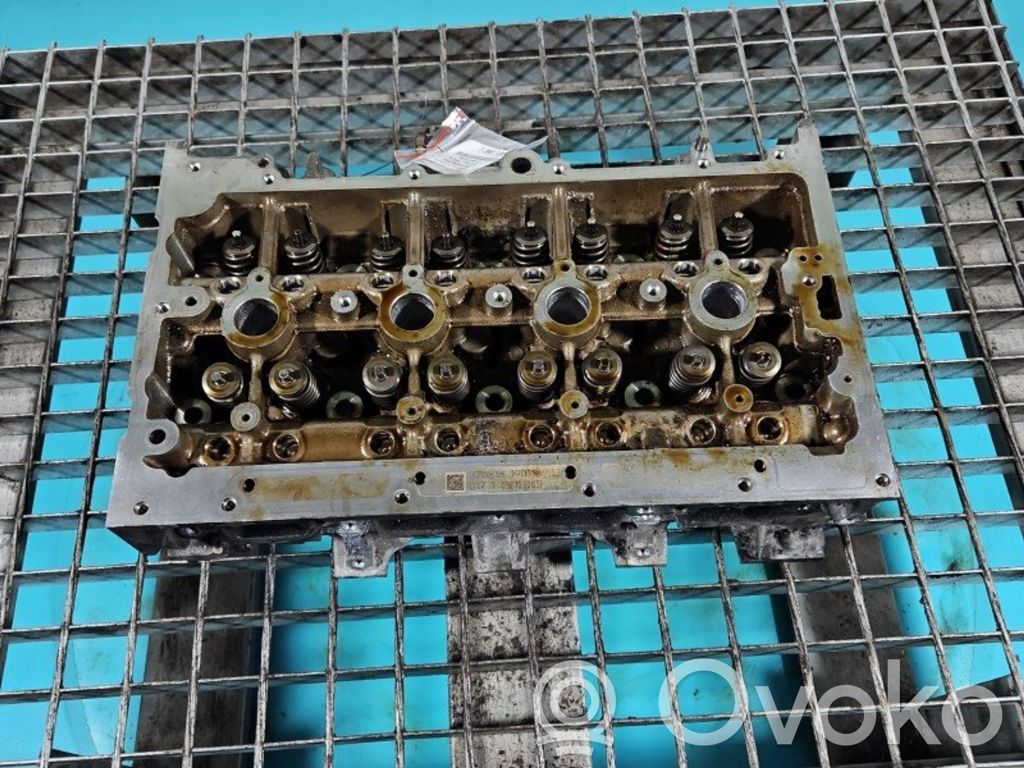 Volkswagen Tiguan Engine head 