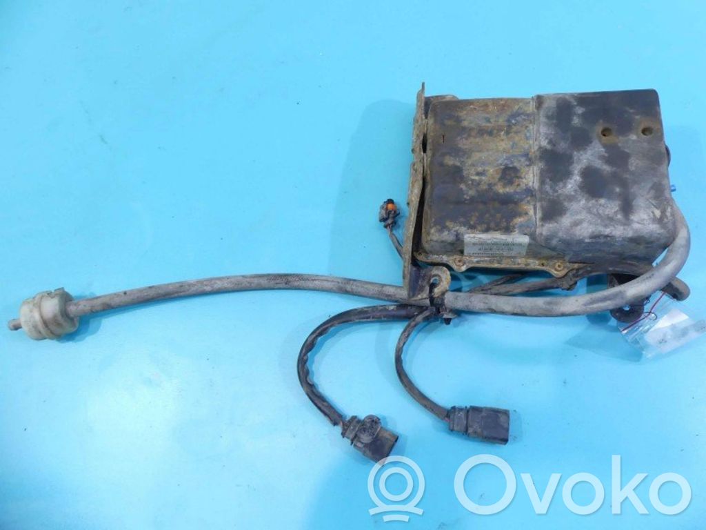 Porsche Panamera (970) Kompresor zawieszenia pneumatycznego osi przedniej 