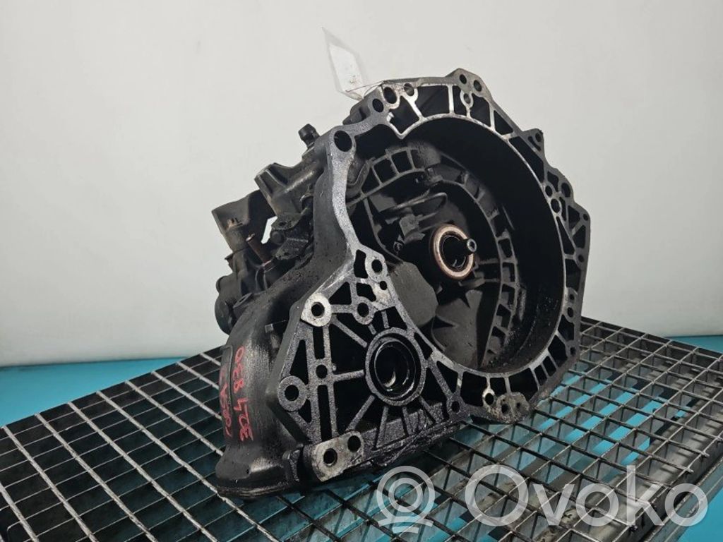 Opel Corsa D 5 Gang Schaltgetriebe 