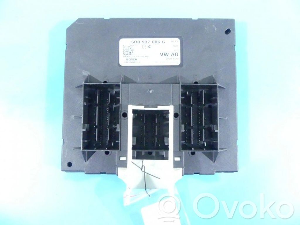 Volkswagen PASSAT B8 Central body control module 