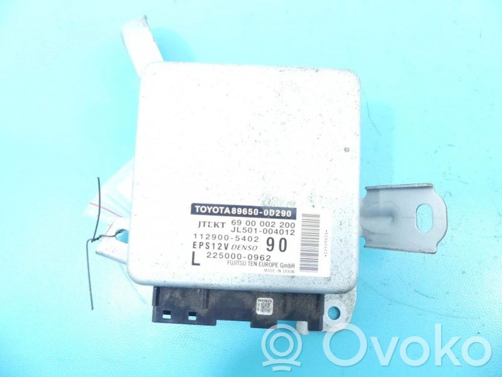 Toyota Yaris Central body control module 