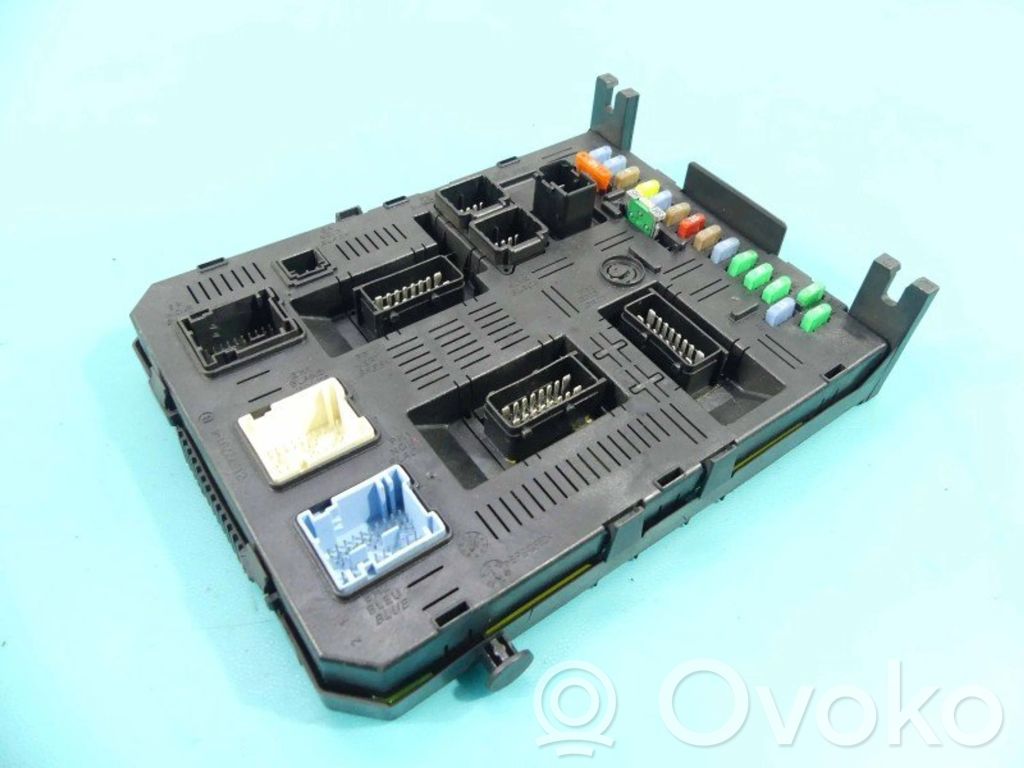 Peugeot 407 Module de contrôle carrosserie centrale 