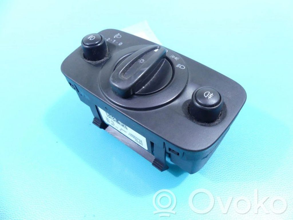 Ford Mondeo MK IV Light switch 