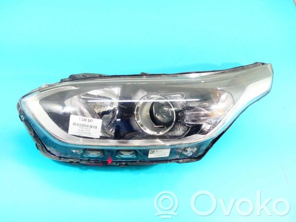 KIA Ceed Scheinwerfer 