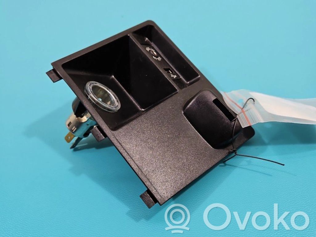 USB-Anschluss   011898102,IMPRK1368027,51169115084,923765301