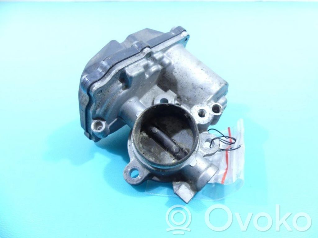 Volkswagen PASSAT B8 Valvola corpo farfallato 