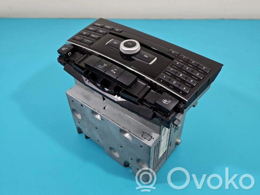 Mercedes-Benz E W212 Panel / Radioodtwarzacz CD/DVD/GPS 