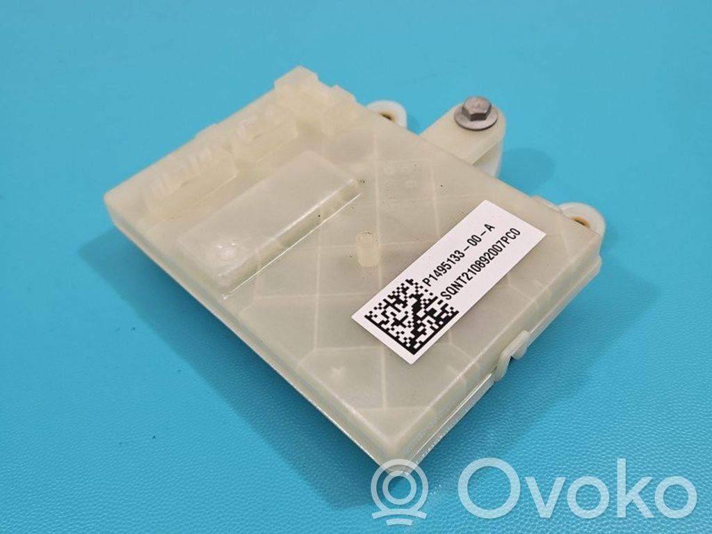Tesla Model S Voltage converter inverter 
