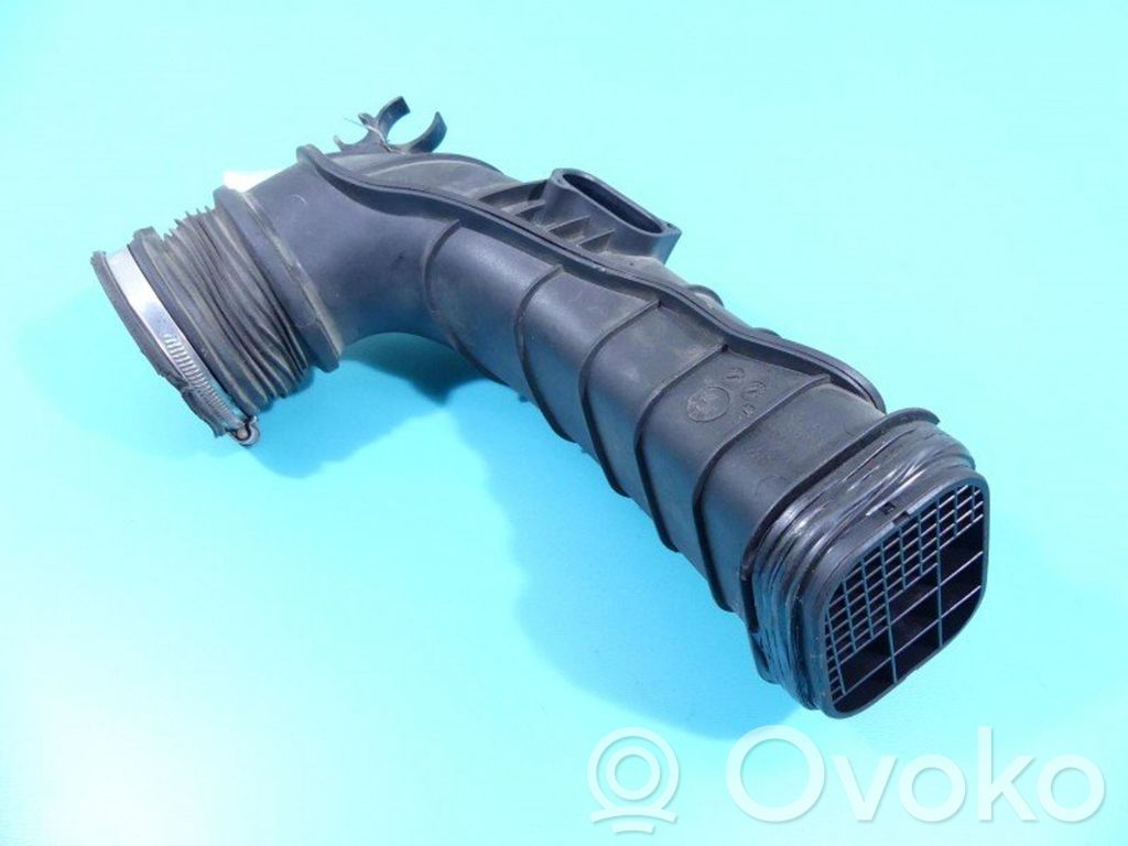 BMW 5 F10 F11 Wąż / Rura intercoolera 