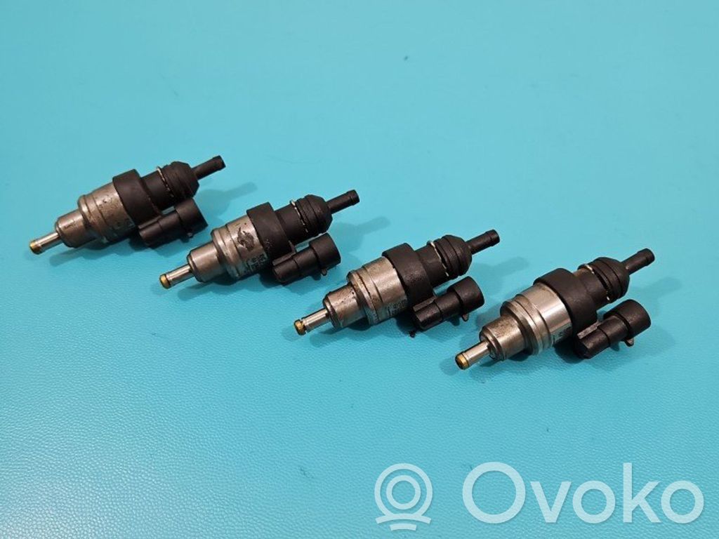 Audi A4 S4 B6 8E 8H Dujų purkštukas 