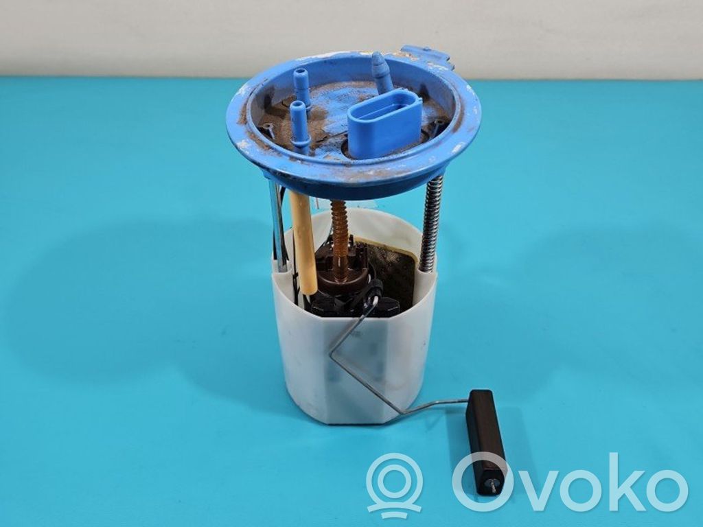 Volkswagen Golf VI Pompa carburante immersa