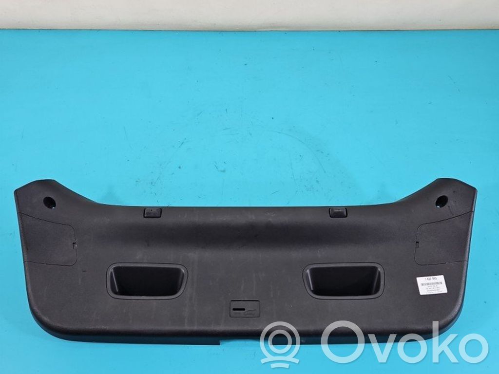 KIA Ceed Tailgate/boot cover trim set 