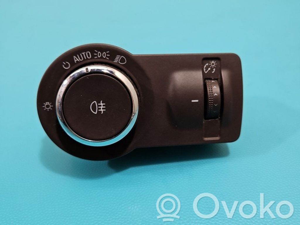 Opel Insignia A Light switch 
