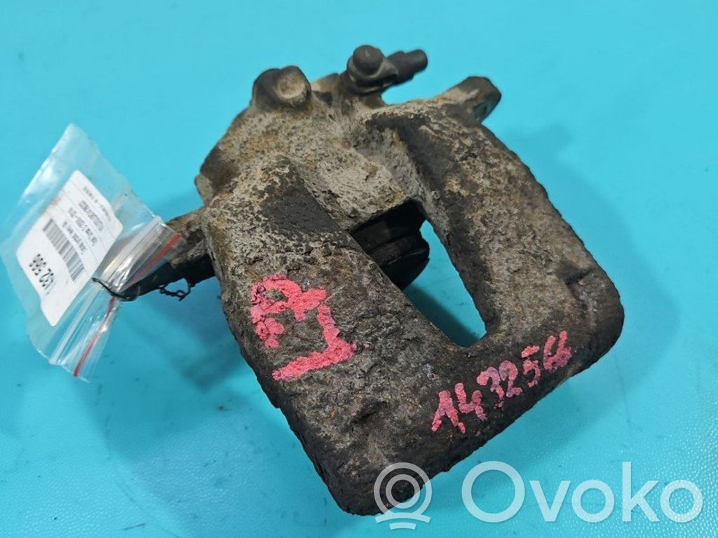 Opel Corsa D Étrier de frein avant