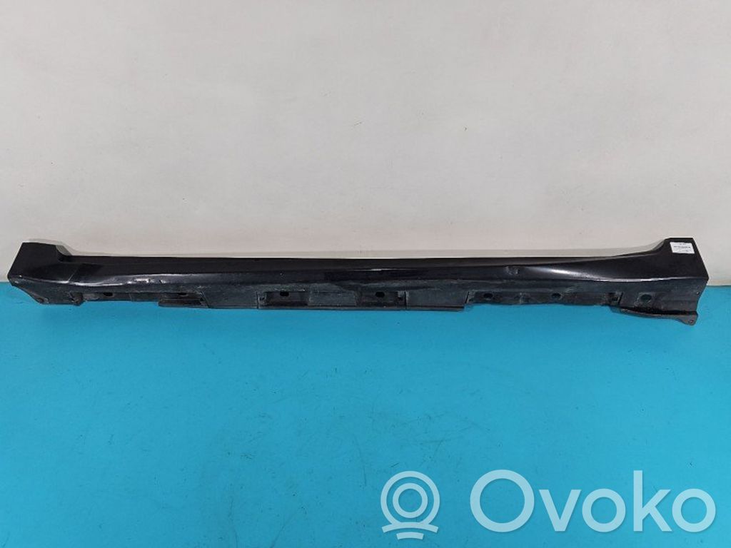 Toyota Avensis T270 Foot area side trim 