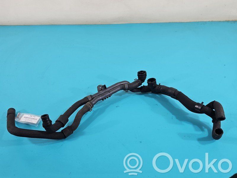 Volkswagen Caddy Tubo flessibile del liquido di raffreddamento del motore