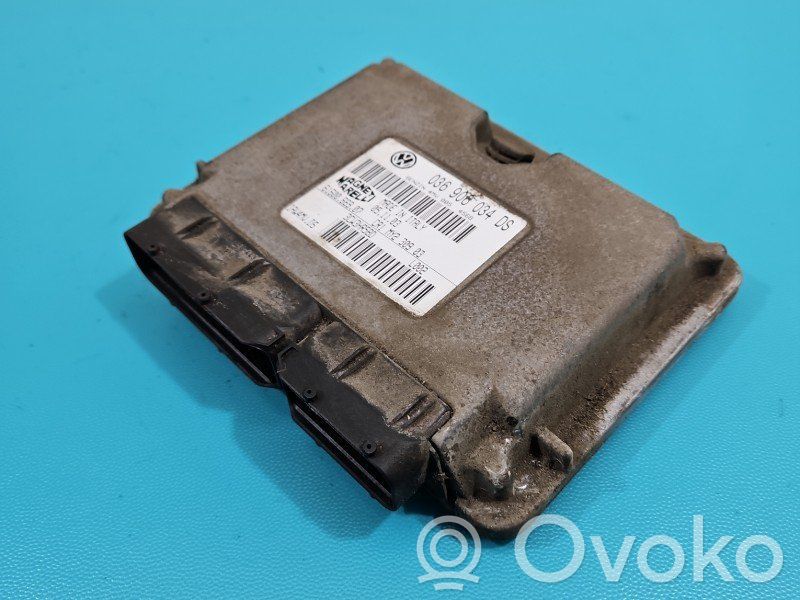 Seat Leon (1M) Komputer / Sterownik ECU silnika 