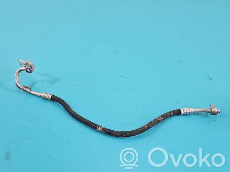 BMW X3 G01 Ilmastointilaitteen putki (A/C) 