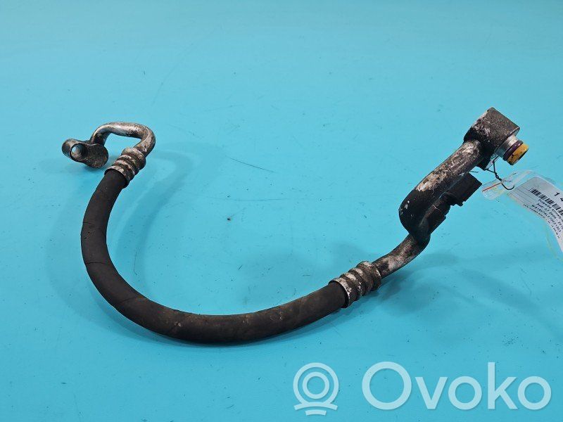 Audi Q7 4L Ilmastointilaitteen putki (A/C) 