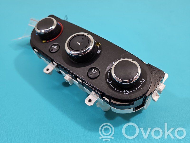 Renault Captur Climate control/heater control trim 
