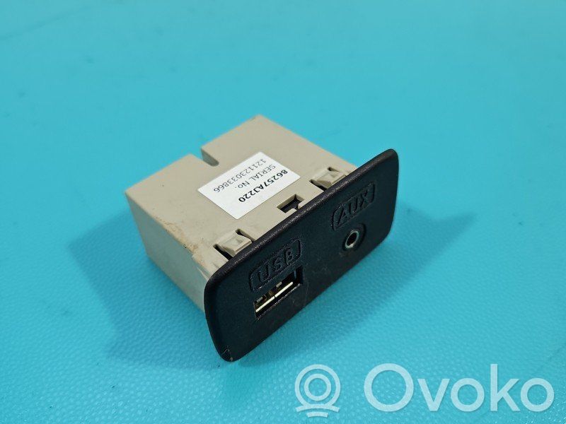 Subaru Forester SJ Enchufe conector USB 