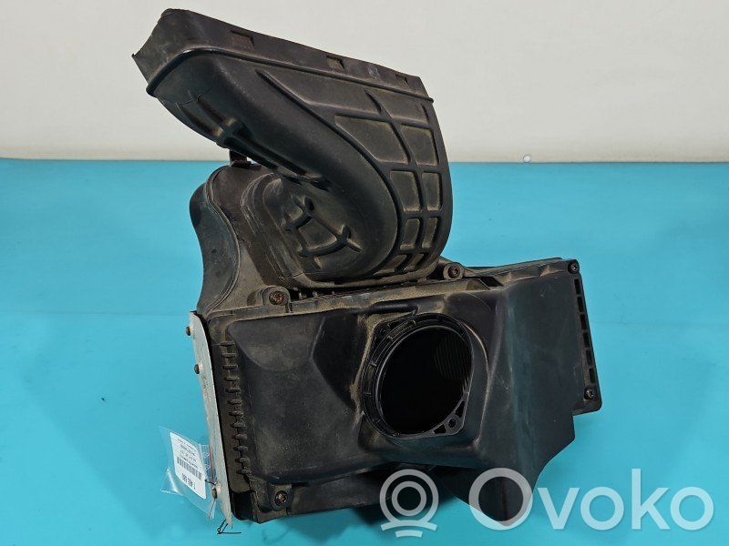 Obudowa filtra powietrza   8K0133835AC,IMPRK1465680,8K0133837AC